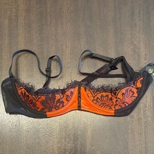 Frederick's of Hollywood Black and Orange Lace Bra